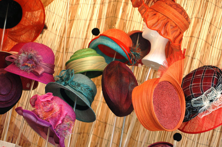 14.24 rs-funnyhats 336693 1394