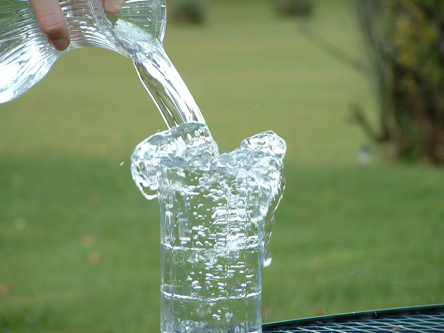 15.16 rs-overflowingglass3 211874 5862