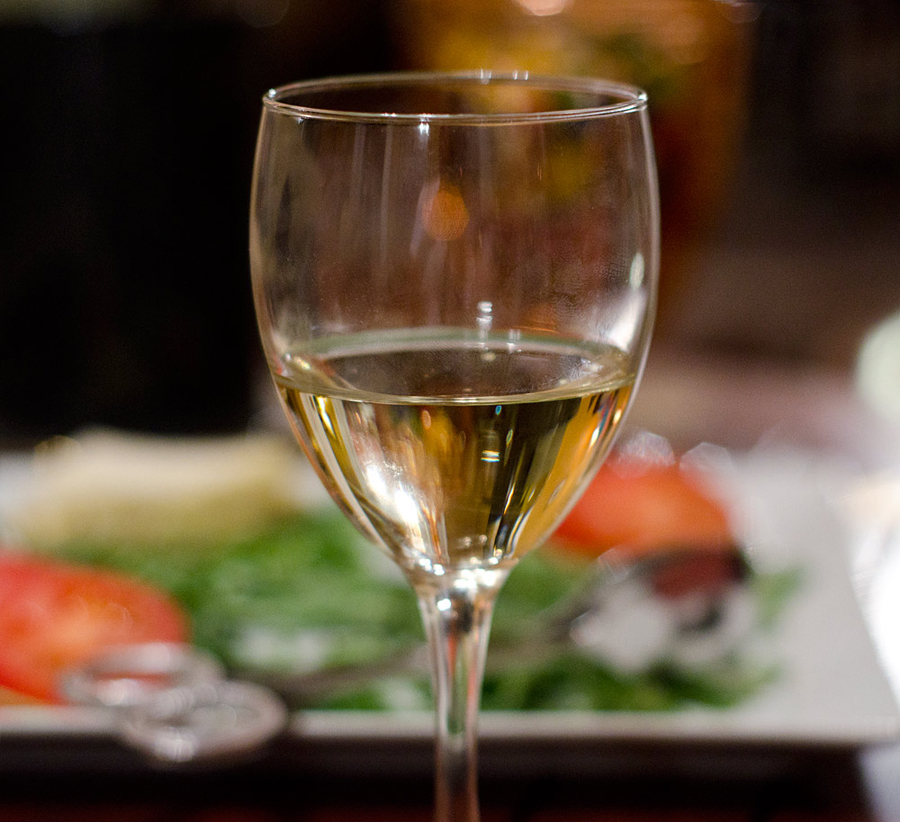 21.17 rs-whitewine 1354570 83682820